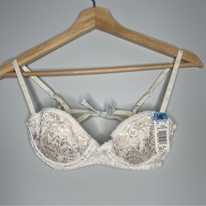 Women’s vintage 34B white lace Bestform bra new with tags‎